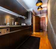 Kamar Tidur 7 DAHome - Collector's Luxurious Apartment