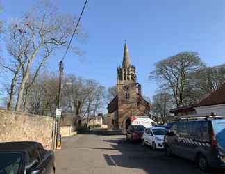 Bên ngoài 2 Church View The Craster Arms in Beadnell