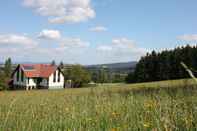 Bangunan Gasthaus und Hotel Rote Schenke