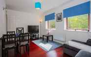 Common Space 6 Modern and Homely 2 Bedroom by Canary Wharf