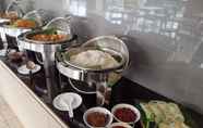 ร้านอาหาร 4 AZ Hotel & Serviced Apartments