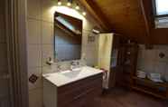 Toilet Kamar 4 Hoderhof