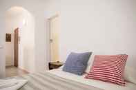 Kamar Tidur A13- Ultra Central Studio by Dreamalgarve