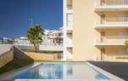 Kolam Renang 2 A26 - Afonso V Apartment by Dreamalgarve