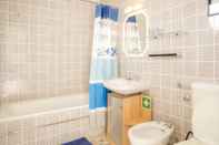 Toilet Kamar A28 - Torralta Studio Alvor by Dreamalgarve