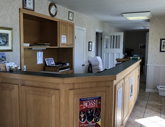 Lobby 2 Anne Shirley Motel & Cottages