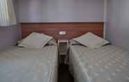 Kamar Tidur 7 Camping Resort & Bungalow Park Mas Patoxas