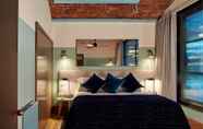 Kamar Tidur 5 Native Manchester