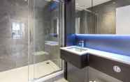 Toilet Kamar 3 2 Bed Property Close to Heathrow Airport