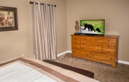 Bedroom 3 Whispering Pines 544