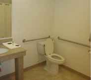 In-room Bathroom 2 SureStay Plus Hotel by Best Western Vernal