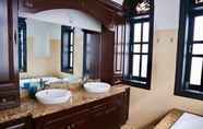 In-room Bathroom 3 Anvien Villa Nhatrang