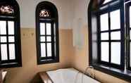 In-room Bathroom 4 Anvien Villa Nhatrang