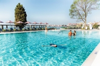 Swimming Pool Secrets Sunny Beach Resort & Spa - Adults only