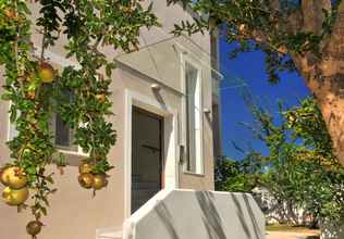 Exterior 4 Balconies on Sea - The Garden Apartment