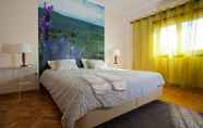 Kamar Tidur 4 Fatima Lounge Guesthouse