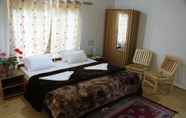 Kamar Tidur 4 Odbar Guest House - Hostel