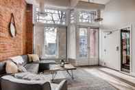 ล็อบบี้ Industrial Design Flat Historic Loft Heart of Lohi