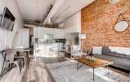 Ruang Umum 6 Industrial Design Flat Historic Loft Heart of Lohi