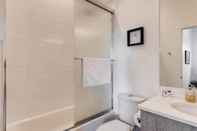 In-room Bathroom The Highland Square Experience Lohi Townhome With Hot Tub