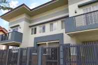 Bangunan Restful 3BR Hillside Duplex