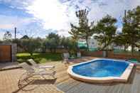 Swimming Pool Feronia Villas