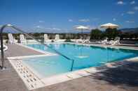 Swimming Pool Serravalle Relais & Country Villa