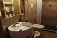 In-room Bathroom Hotel Ai 4 Camosci