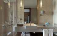 Toilet Kamar 3 Primus Hotel Sanya Pleasant Bay