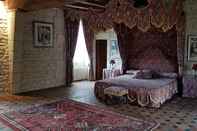 Bedroom Château de Basché