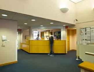 Lobby 2 Stamford Street Apartments