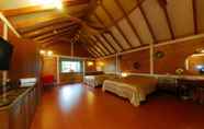 Bedroom 2 Shinmingshan Holiday Inn