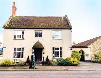 Exterior 2 The Half Moon Inn and Country Lodge