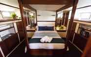 Bilik Tidur 3 Luxury Boat in Port Forum