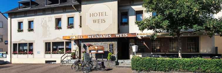 Bangunan Hotel Weinhaus Weis