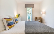 Kamar Tidur 7 Luxury Beach Experience in Lisbon