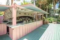 Bar, Cafe and Lounge Selina Miami River