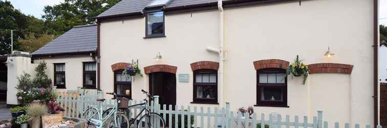 Exterior Byre Cottage