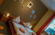 Kamar Tidur 4 Hotel Zur Luppbode