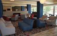 Lobby 3 La Quinta Inn & Suites by Wyndham Bloomington