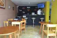 Bar, Cafe and Lounge Nuna Chak Hostel & Café