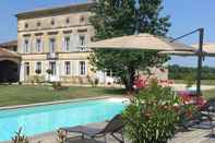 Swimming Pool Chateau La Maronne