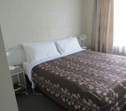 Bedroom 3 Culverden Court Motel