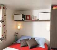 Bedroom 5 Camping La Cailletiere - Mobil-Home