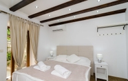 Kamar Tidur 7 Guesthouse Oliva