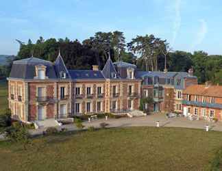 Exterior 2 Chateau le Quesnoy