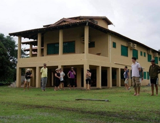 Bên ngoài 2 Hostel Portal do Pantanal