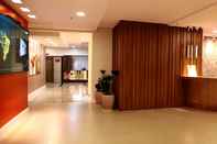 Lobby Hotel Mogano Premium