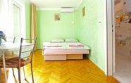 Kamar Tidur 4 Apartment 1265