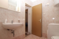 In-room Bathroom Apartment 1588